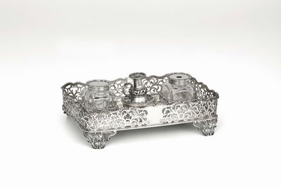Calamaio in Argento Sterling Fuso, Sbalzato, Ceselalto e Traforato. Londra 1854, Iscrizione Incus...