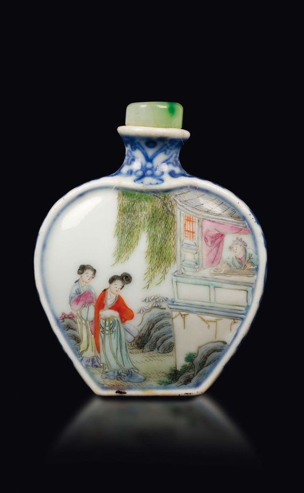 Snuff bottle in porcellana a smalti policromi raffiguranti Guanyin, Cina, Dinastia Qing, XIX secolo