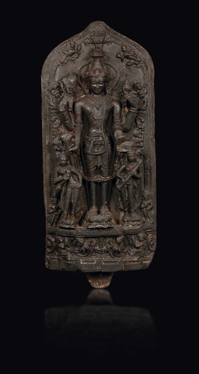 Scultura in Pietra Raffigurante Divinità Eretta Sopra Fiore di Loto, India, Periodo Pala, XII/XII...