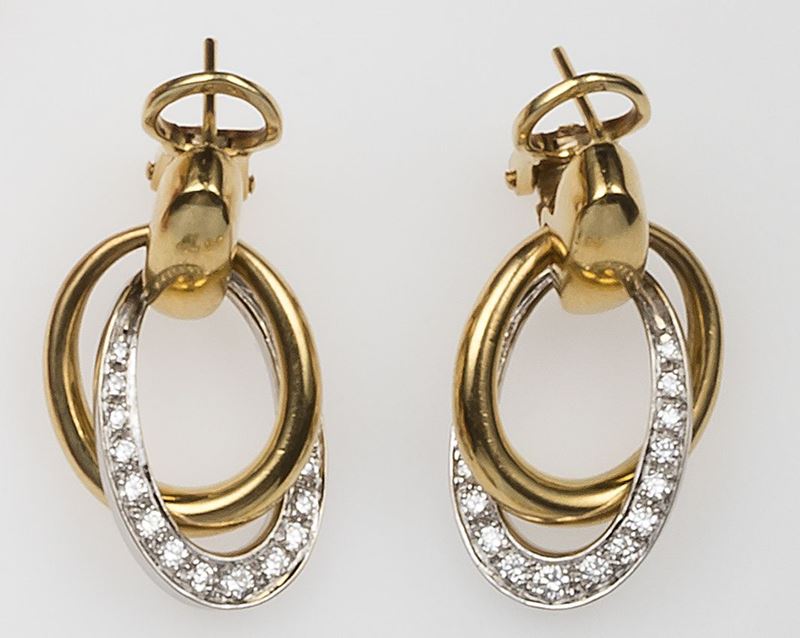 Pair of gold and diamond pendent earrings  - Auction Fine Jewels - II - Cambi Casa d'Aste