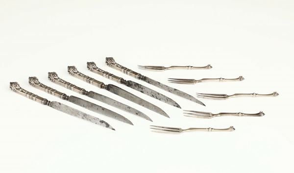 Sei coltelli, 5 forchette, in argento, Venezia, fine XVII secolo, marchio dell'assaggiatore (dell'anno 1685) e leone in molecola