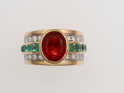 Cartier Byzantine. Anello con Rubino, Smeraldi e Diamanti
