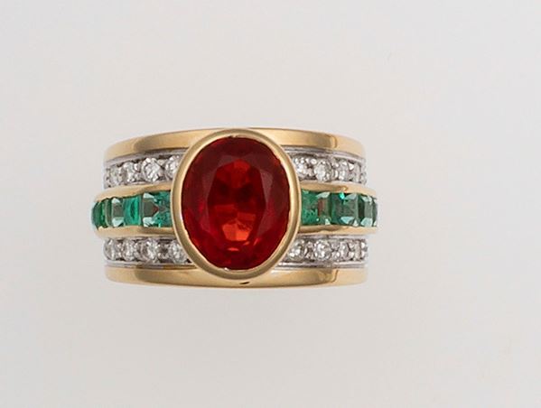 Cartier Byzantine. Anello con rubino, smeraldi e diamanti