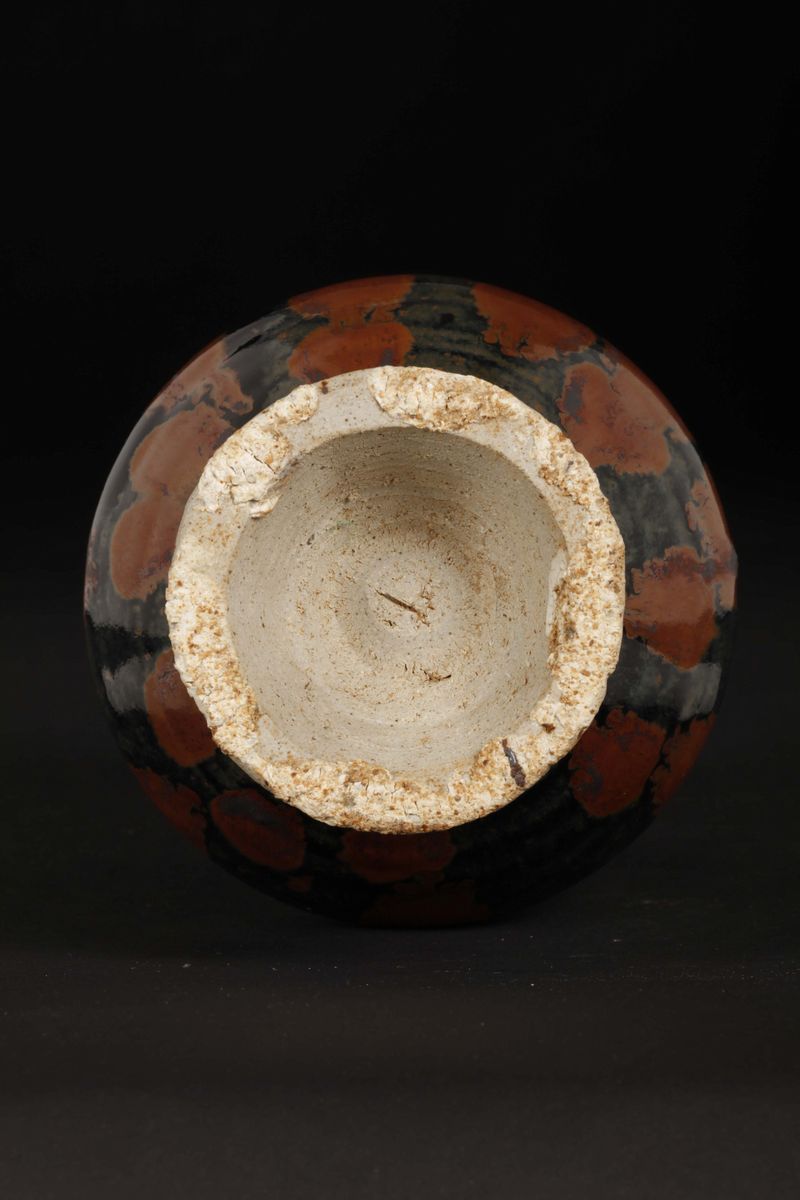 Vaso in Grès con Smalto Nero e Arancione, Cina, Dinastia Song (960-1279)