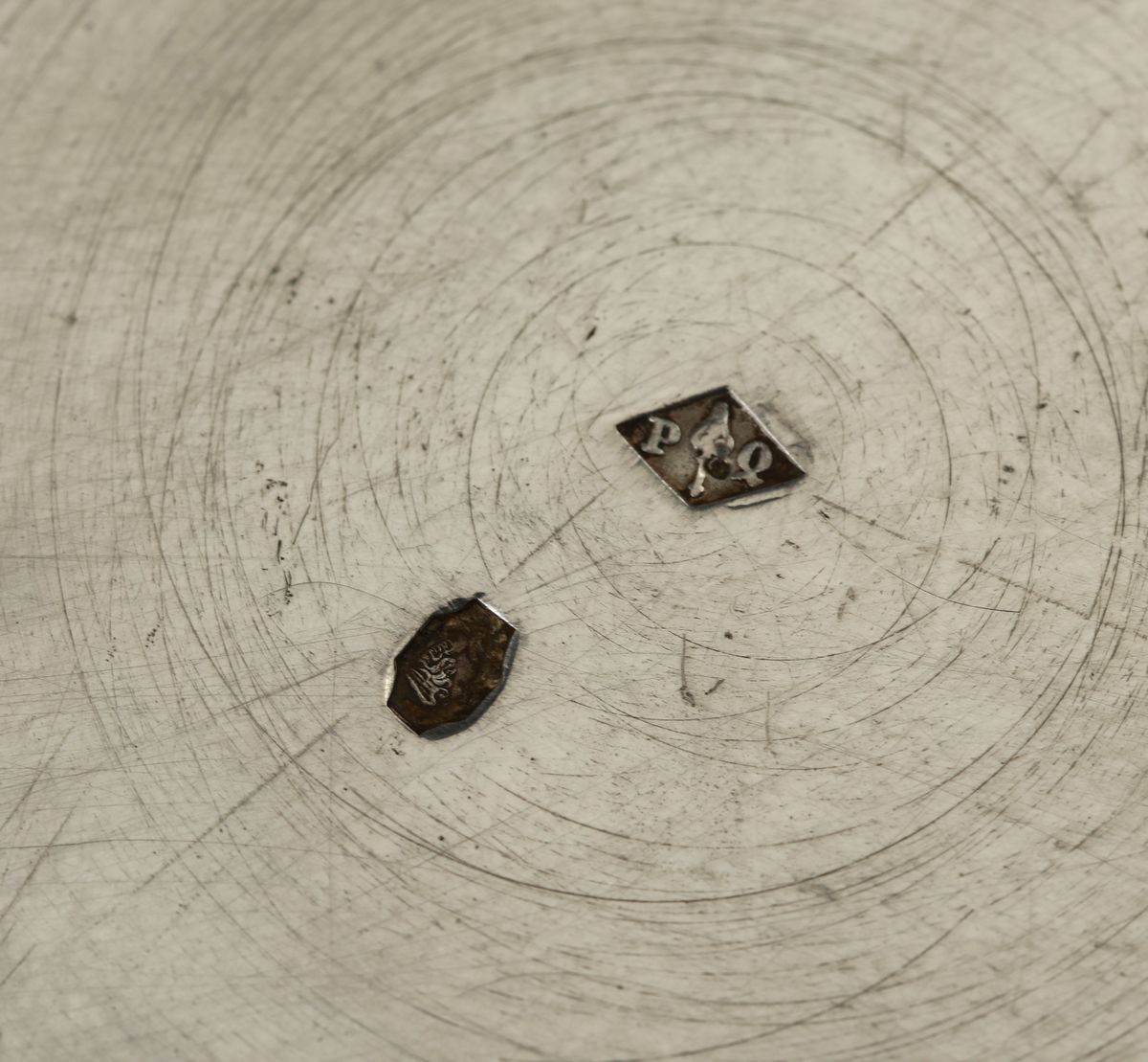 Legumiera in Argento con Coperchio