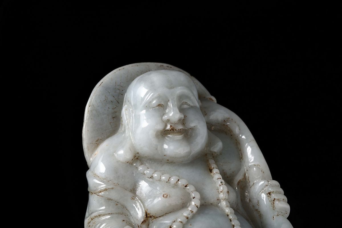 Figura di Buddha Scolpito in Giadeite, Cina, Repubblica, XX Secolo