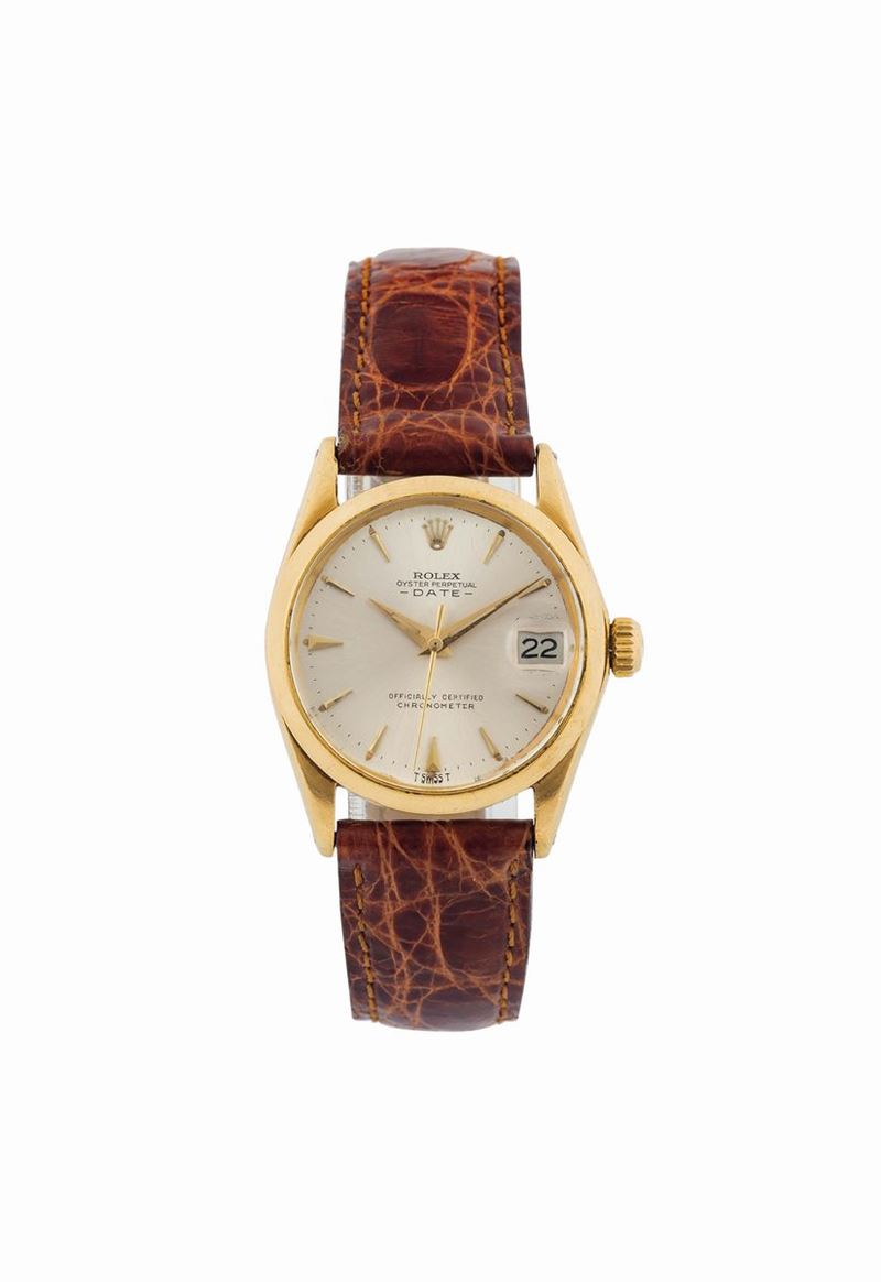 ROLEX, Oyster Perpetual Date, Officially Certified Chronometer, case No. 1146605, Ref. 6626. Fine and rare, tonneau-shaped water-resistant, center seconds, self-winding, 18K yellow gold  wristwatch with date and an original Rolex gold plated buckle. Made circa 1965  - Auction Watches and Pocket Watches - Cambi Casa d'Aste