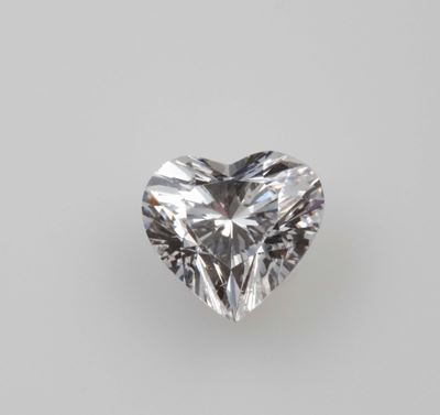 Diamante Taglio a Cuore di Ct 2,80, Colore D, Caratteristiche Interne Si1
