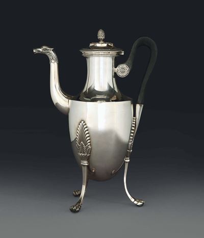 Caffettiera in Argento Fuso, Sbalzato e Cesellato, Parigi, Marchio di Garanzia in Uso dal 1793 -1...