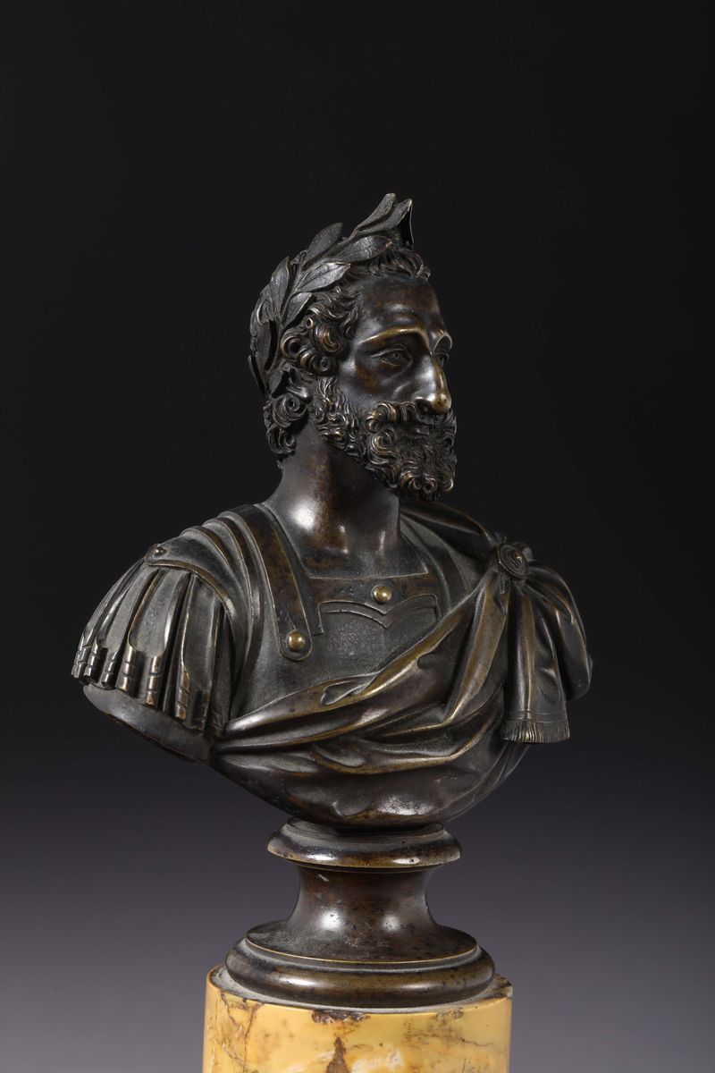 Busto di Imperatore in Bronzo Fuso e Cesellato. Fonditore D’oltralpe del XIX Secolo