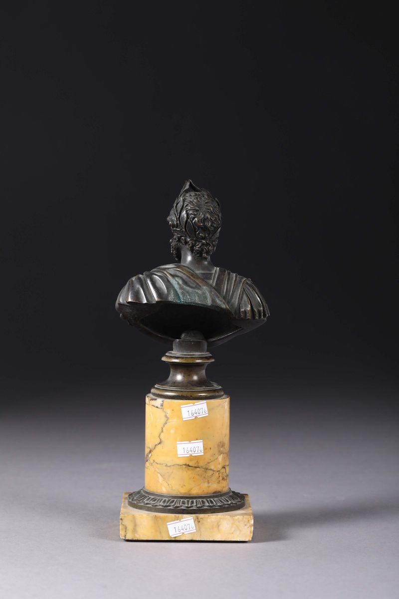 Busto di Imperatore in Bronzo Fuso e Cesellato. Fonditore D’oltralpe del XIX Secolo