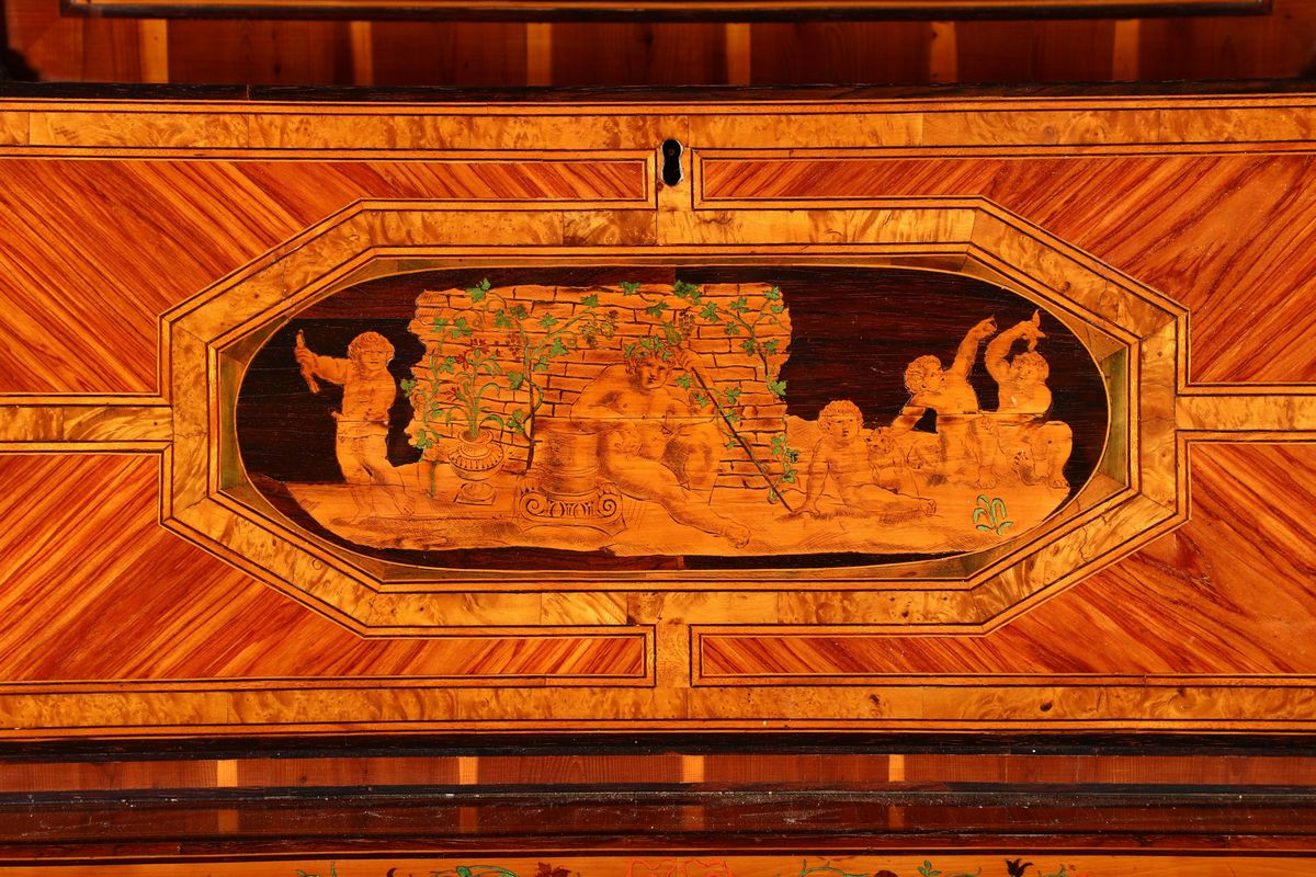 Trumeau Luigi XVI Interamente Lastronato ed Intarsiato, Piemonte XVIII Secolo