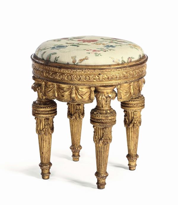A round Louis XVI stool in carved and gilt wood, Piedmont 18th century