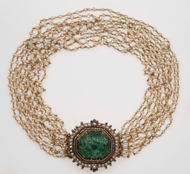 Multi strand pearl necklace with emerald clasp  - Auction Fine Jewels - II - Cambi Casa d'Aste