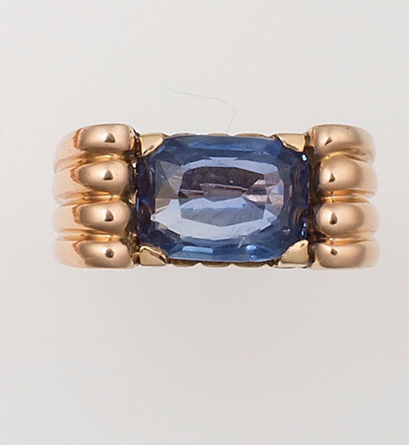 Anello con zaffiro di ct 5,60  - Asta Fine Jewels - II - Cambi Casa d'Aste