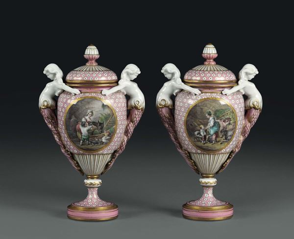 A pair of vases. France, end of the 19th century