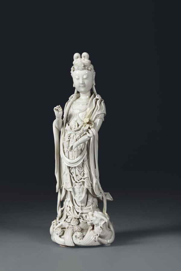 Guanyin in porcellana Blanc de Chine, Cina, Periodo Kangxi XVIII secolo