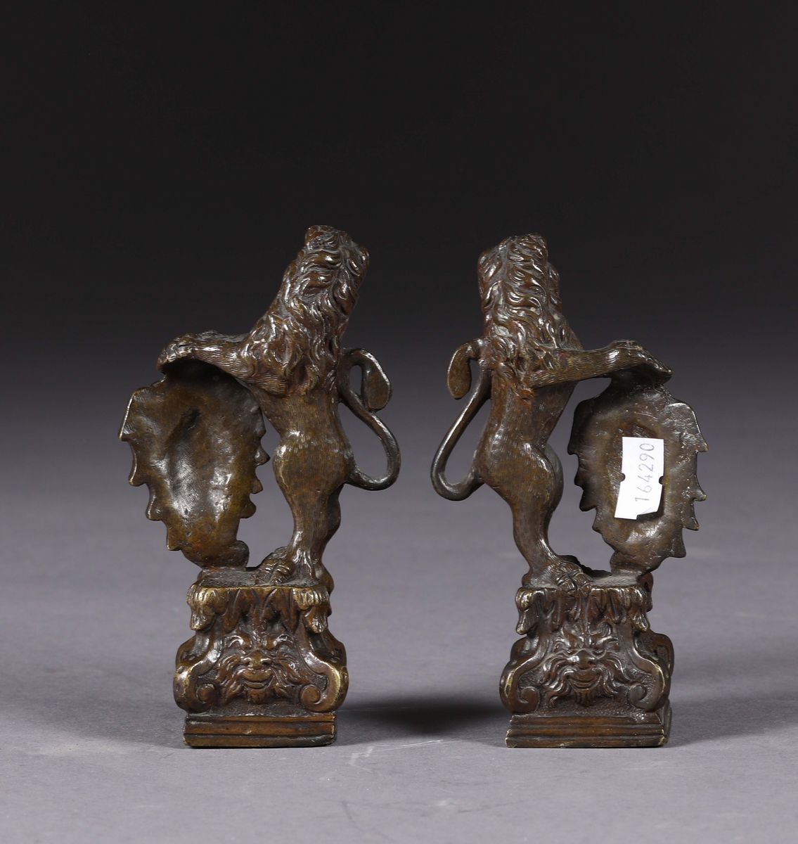 Coppia di Leoncini in Bronzo con Stemmi, XIX Secolo