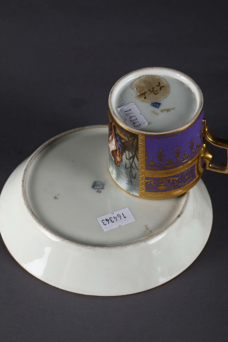 Tazza con Piattino Vienna, 1805 Circa Pittura di Vinzenz Reichel (attivo a Vienna dal 1785 Circa ...