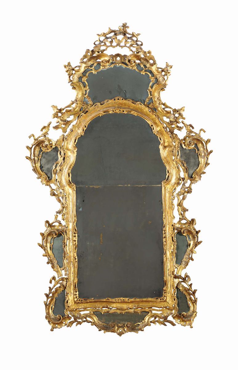 A large Louis XV mirror in carved and gilt wood, Venice, half of the 18th century  - Auction Taste, Furniture and Residences, An Italian Collection - Cambi Casa d'Aste
