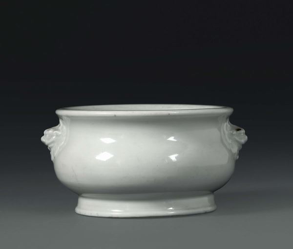 A censer in Blanc de Chine porcelain, China, Qing dynasty, 18th century
