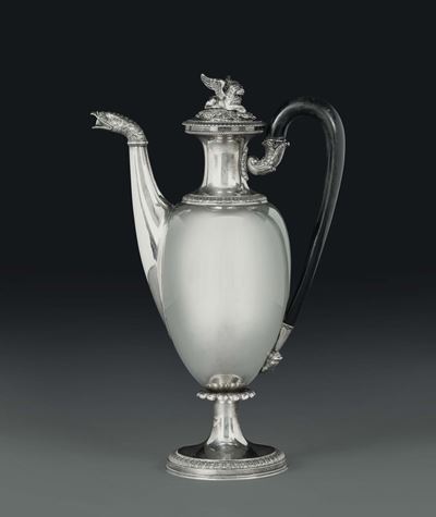 Caffettiera Carlo X in Argento Fuso, Sbalzato e Cesellato, Milano, Metà del XIX Secolo, Bolli Del...