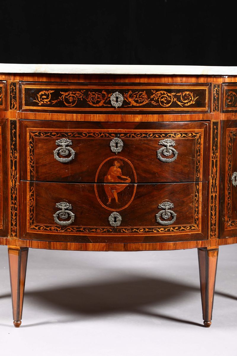 Cassettone Luigi XVI Demie Lune, Piemonte Fine XVIII Secolo