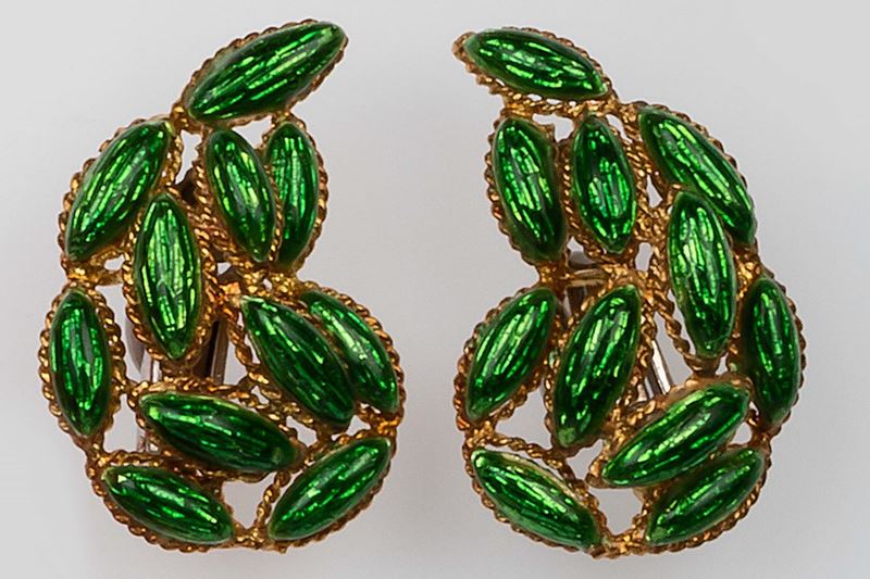 Orecchini con smalto verde  - Asta Fine Jewels - II - Cambi Casa d'Aste