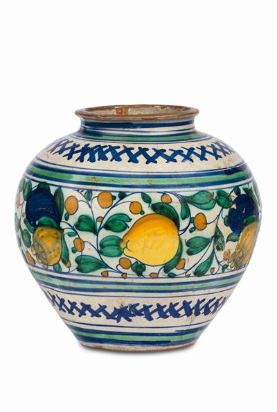 Vaso Globulare ( Boccia da Speziale ) Venezia, Bottega della Metà del XVI Secolo