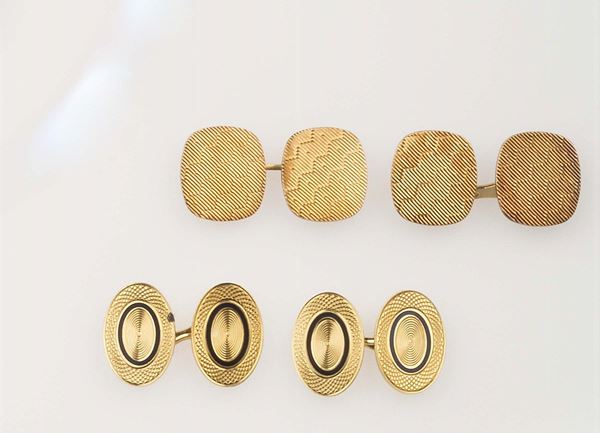 Two pair of gold cufflinks