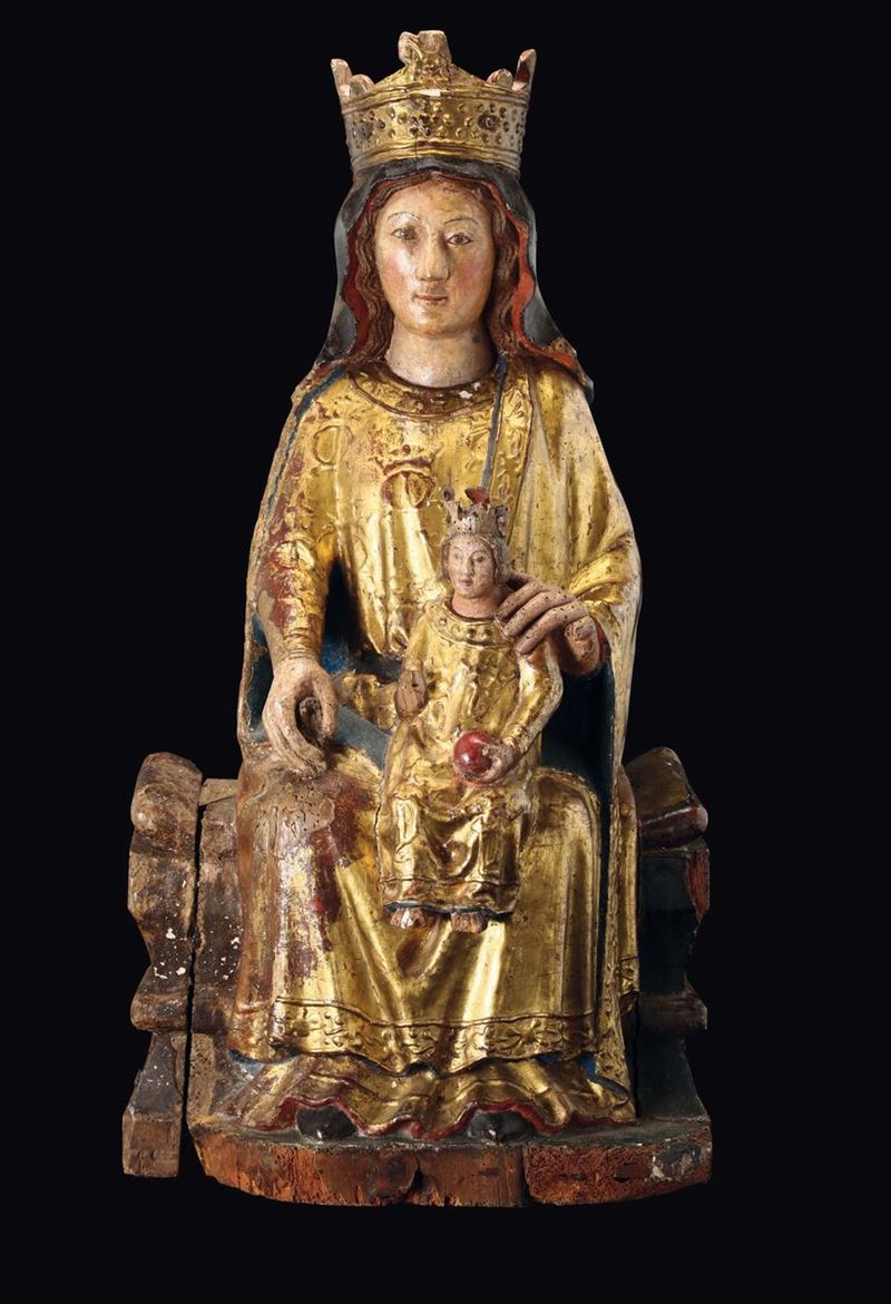 Scultura in legno policromo e dorato rappresentante Madonna con Bambino, scultore catalano attivo nel XIV secolo  - Asta Scultura e Oggetti d'Arte - Cambi Casa d'Aste