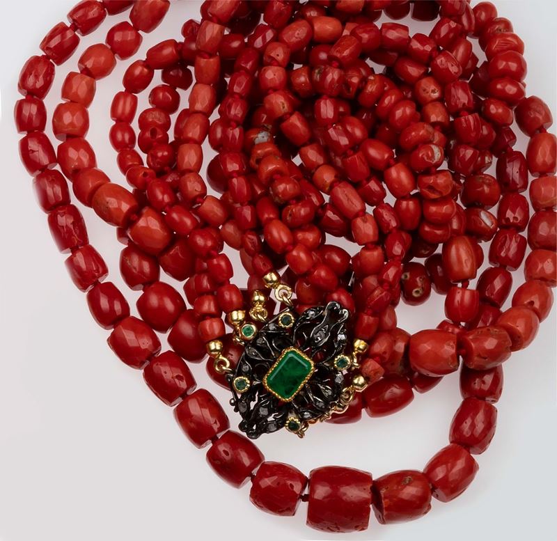 Four-rows coral necklace  - Auction Fine Jewels - II - Cambi Casa d'Aste