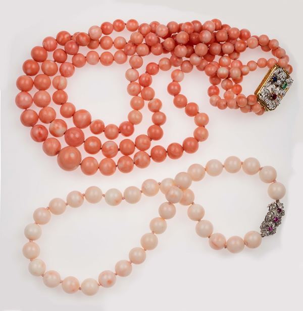 Two coral beads necklaces
