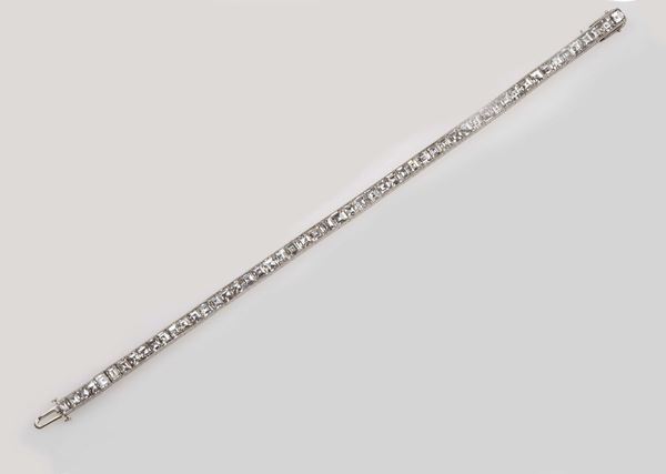 Princess-cut diamond and platinum line bracelet
