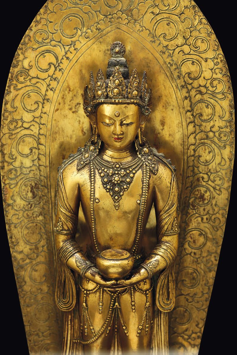 Grande e Rarissima Figura di Amitayus Eretto su Fiore di Loto in Bronzo Dorato con Aura, Zanabaza...