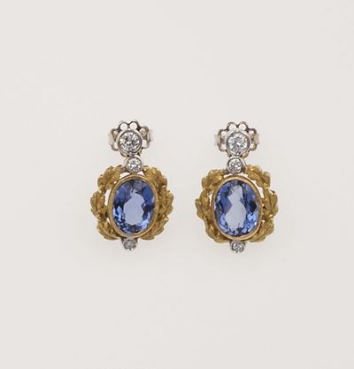 Orecchini con Berillo Blu (maxixe) e Diamanti