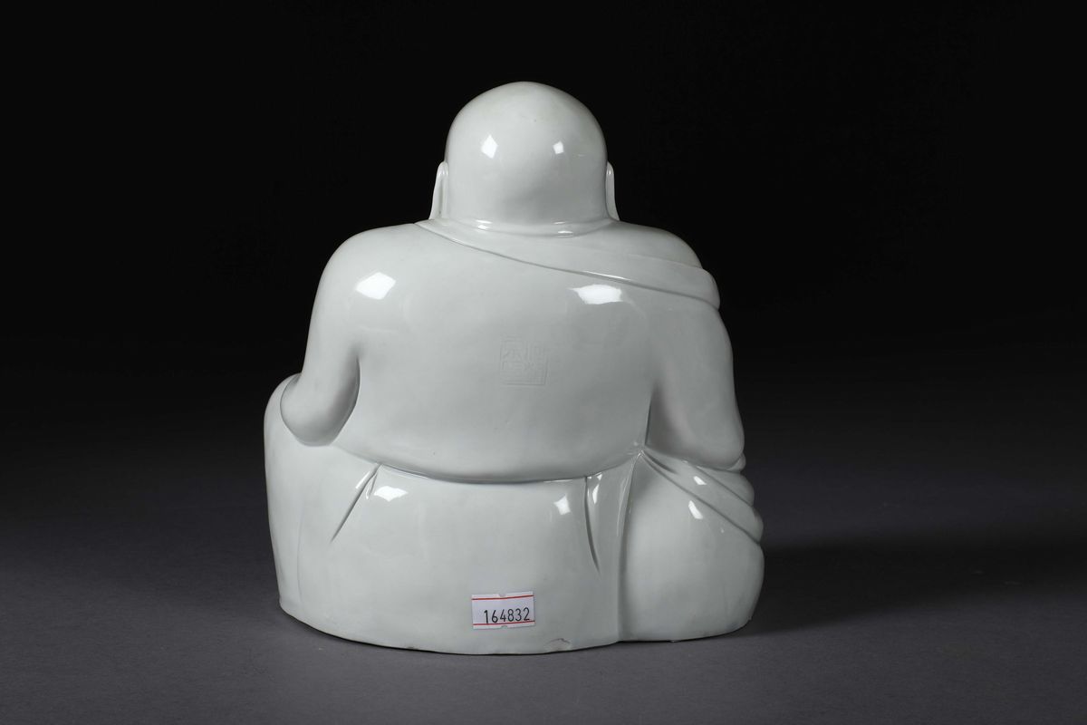 Buddha in Porcellana Blanc De Chine, Cina, XX Secolo
