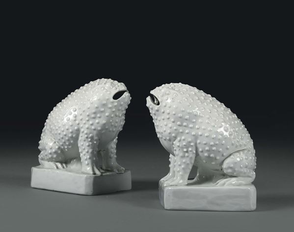A pair of toads in Blanc de Chine porcelain, China, 20th century