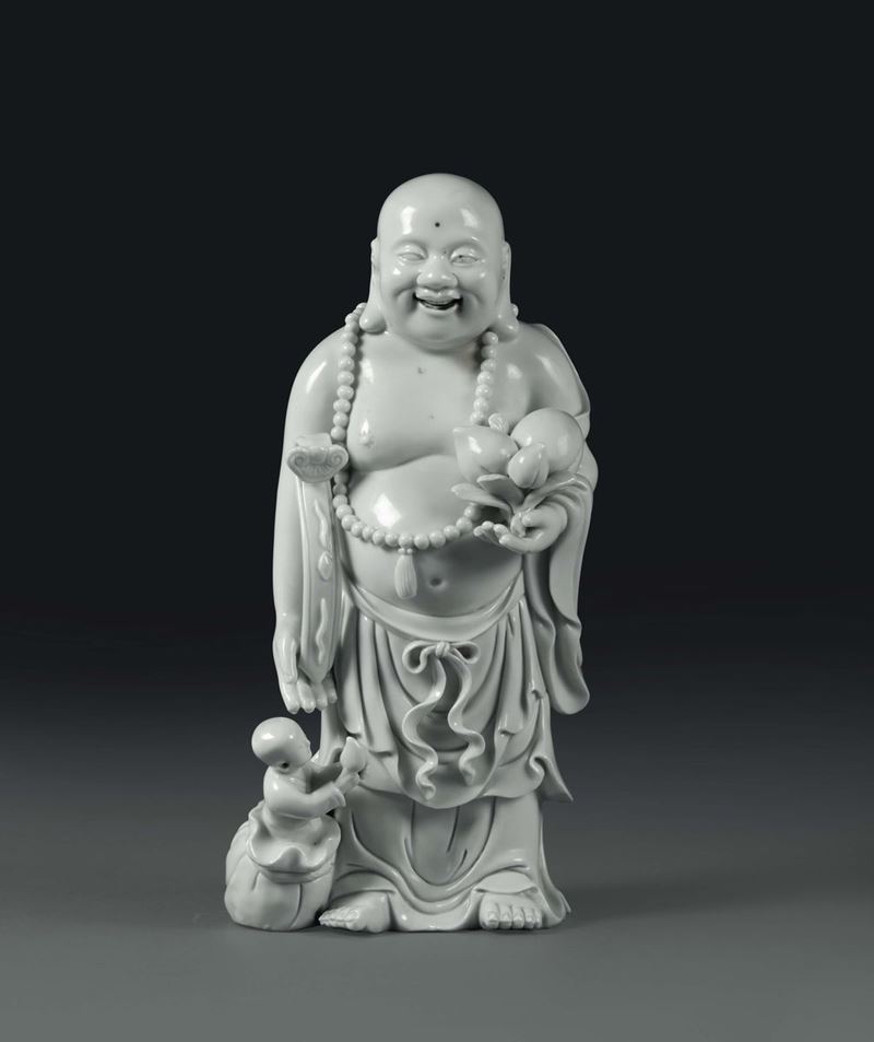 A wise man with necklace in Blanc de Chine porcelain, China, 20th century  - Auction Taste, Furniture and Residences, An Italian Collection - Cambi Casa d'Aste