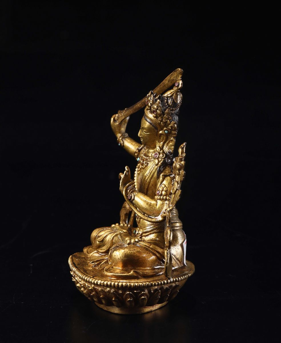 Figura di Manjushri Seduto su Fiore di Loto in Bronzo Dorato, Tibet, XVII Secolo