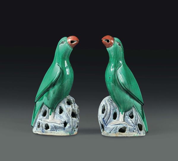 Due pappagalli in porcellana policroma, Cina Dinastia Qing XIX secolo