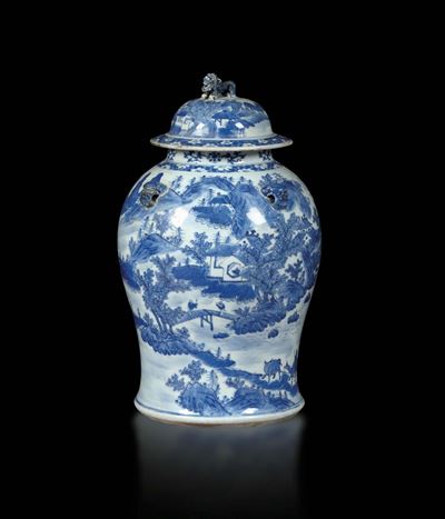 Vaso con Paesaggio e Coperchio, Cina Dinastia Qing, XIX Secolo