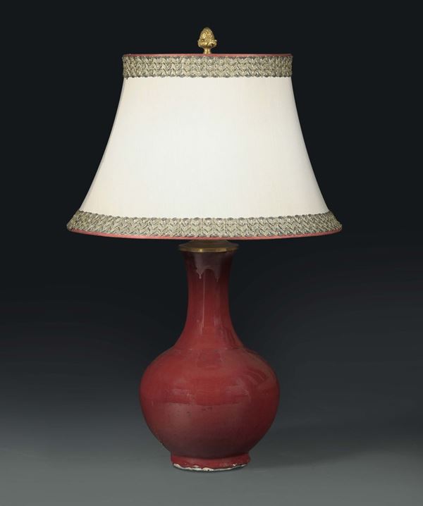 A lamp with oxblood vase, China 19th century