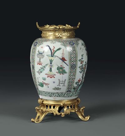 Vaso a Decoro Policromo con Bronzi, Cina Dinastia Qing, XIX Secolo