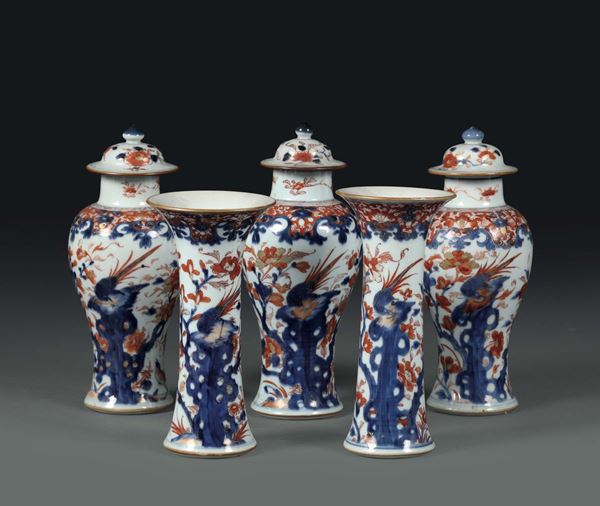 A chimney-top set with Imari decorations made up by three potiches and two trumpet vases, China 18th century