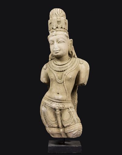 Figura di Divinità in Pietra Arenaria, India, XX Secolo