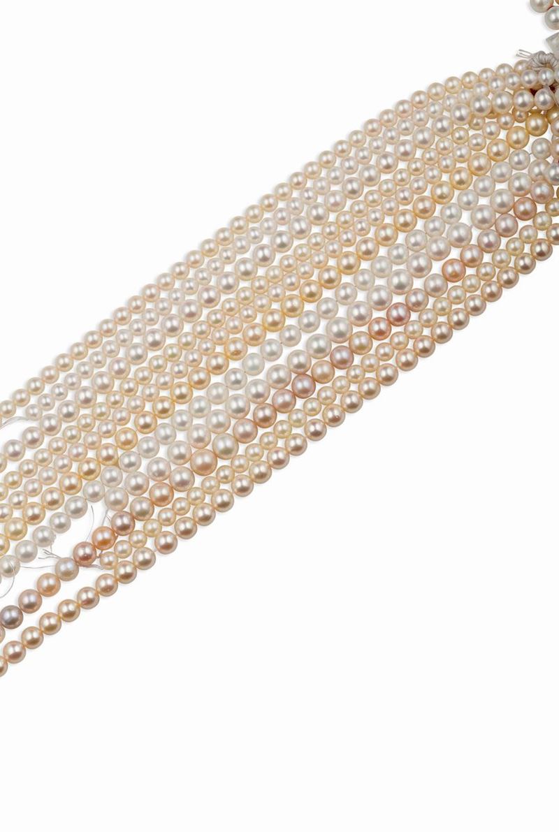Lotto composto da 11 fili di perle  - Asta Vintage, Gioielli e Bijoux - Cambi Casa d'Aste