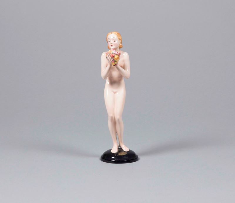 Goldscheider, Vienna, 1939 ca Nudo femminile con bouquet  - Asta Arti Decorative del XX secolo - Cambi Casa d'Aste
