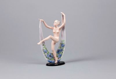 Goldscheider, Disegno Josef Lorenzl (1892-1950), Vienna, 1940 Caballerina con Velo