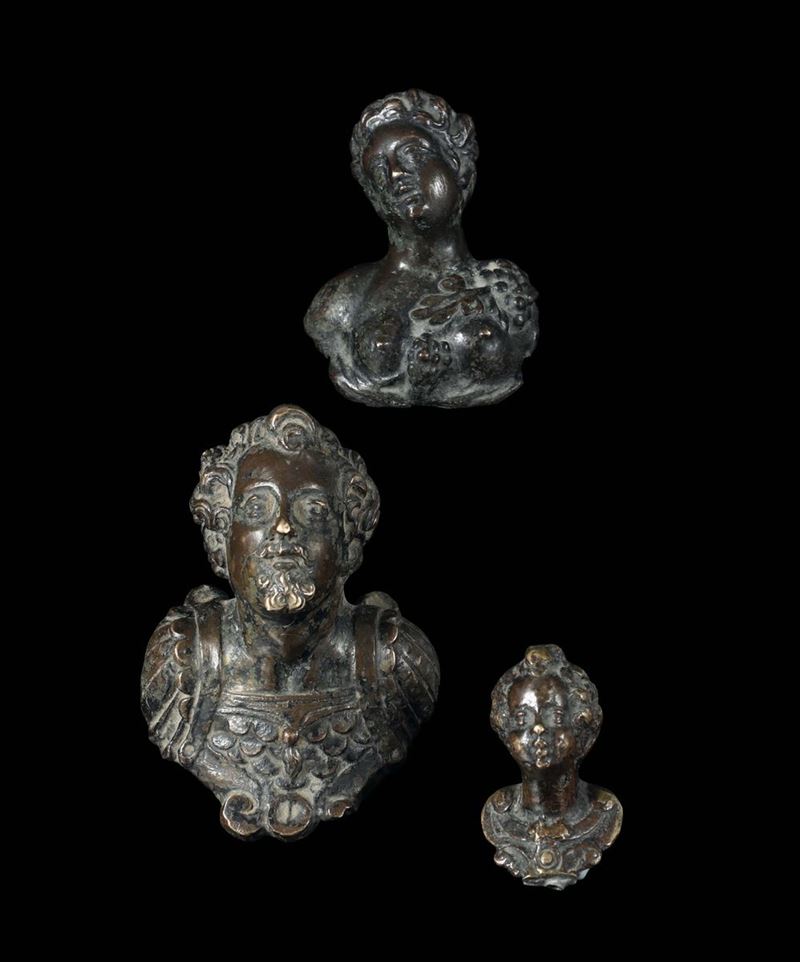 Tre piccoli busti di Pomona, figura virile loricata e fanciullo, Arte del XVII secolo  - Asta Scultura e Oggetti d'Arte - Cambi Casa d'Aste